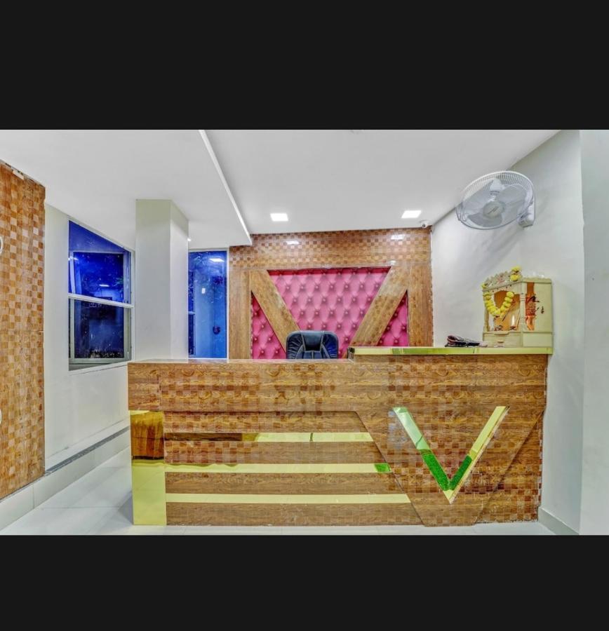 Hotel Bhavya Residency Ахмедабад Экстерьер фото
