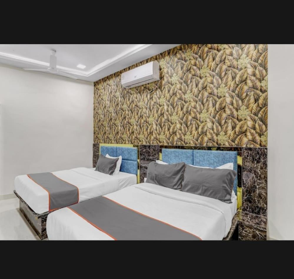 Hotel Bhavya Residency Ахмедабад Номер фото
